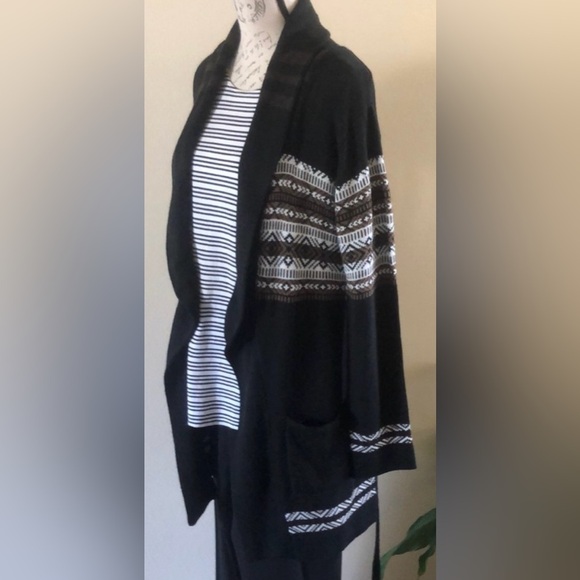 Cardigan sweater - Picture 4 of 11